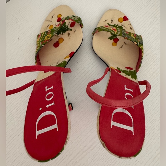 Dior Vintage EU 41 Pink Cream Paisley Lock Key Charm Slingback Sandals Heels Y2K - Picture 7 of 10